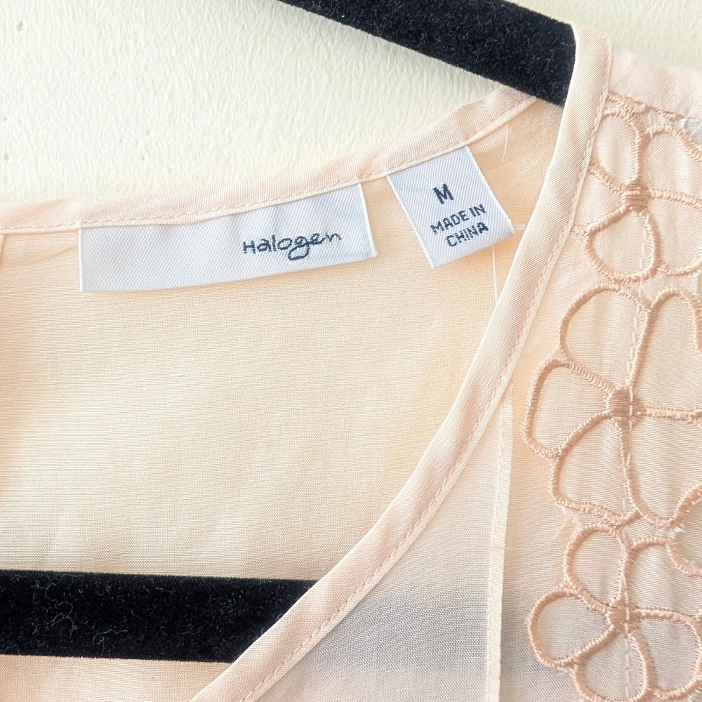 Halogen Blush Pink Peach Sleeveless Cotton Silk Blouse Size Medium - Picture 4 of 7